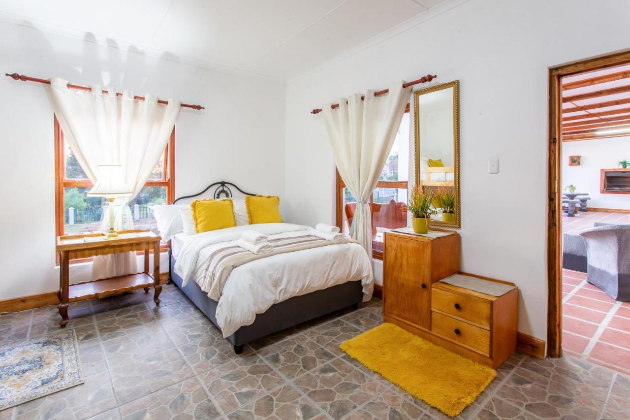 Holiday home Ravenscliff White House